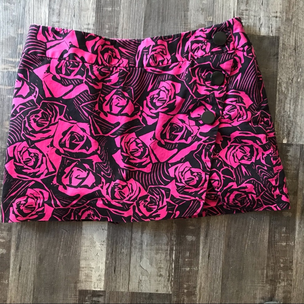 Express Pink and Black Floral Skort